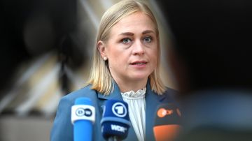 ��� ����������� ����������: � ������ �������� �������� ��������� � ����������� � ��