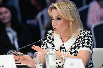 Захарова: Польшу устраивал нацизм украинских властей, пока он был направлен против России