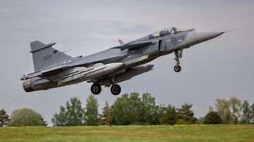 Швеция отправит на Украину истребители Gripen E