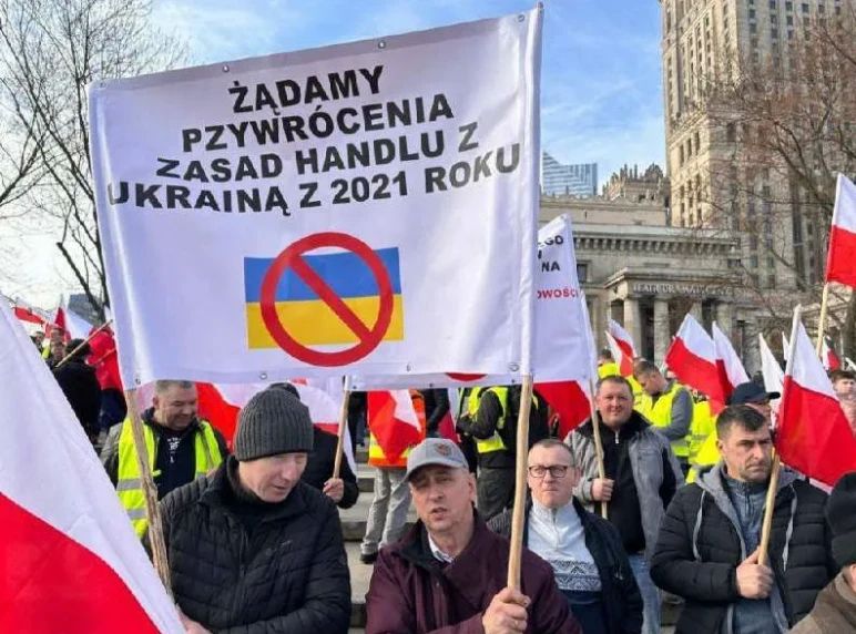 Михаил Онуфриенко: Польша в ближайшее время поставит перед ЕК вопрос о полном прекращении финансирования Украины
