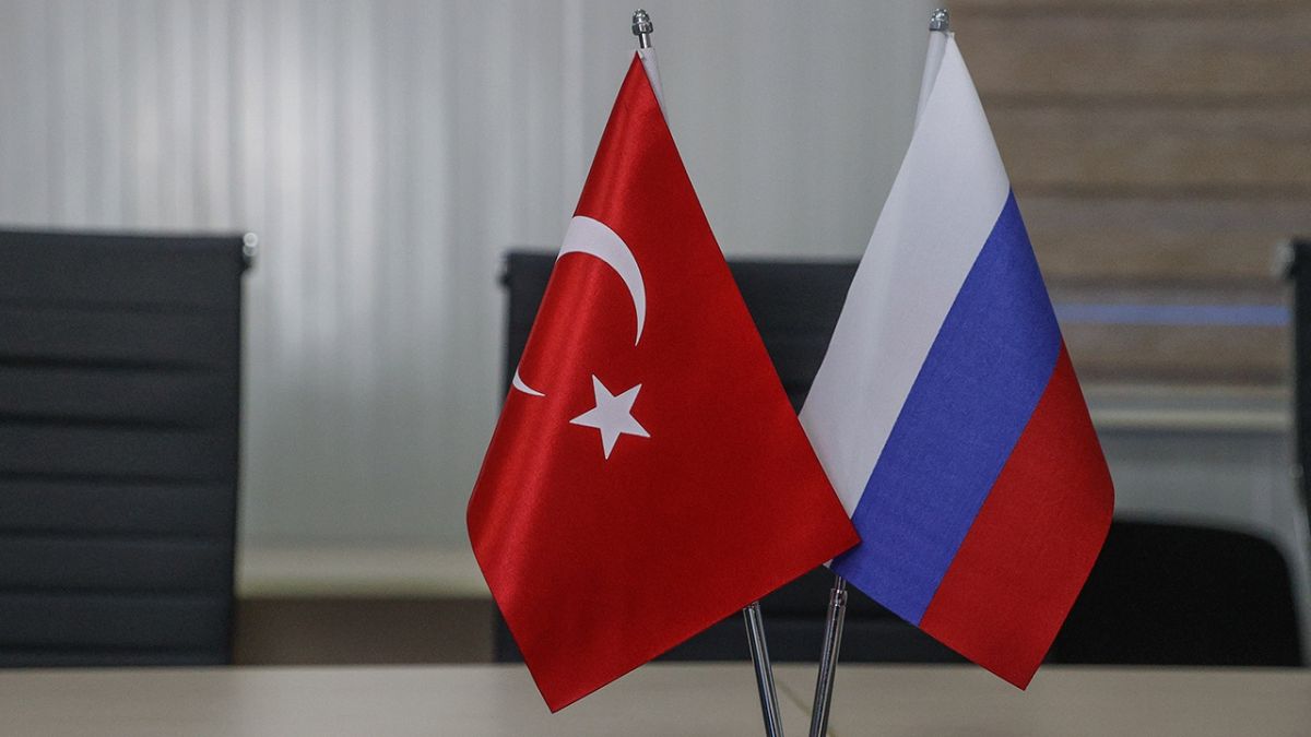 В Турции заявили о необходимости постоянного диалога с Россией