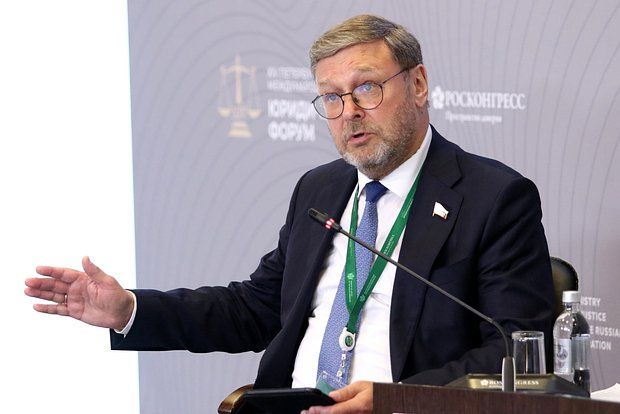 Косачев: Изменения со стороны США относительно Украины ограничены только сменой риторики