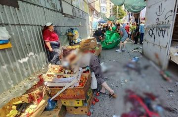 Украинские террористы нанесли целенаправленный дроновый удар по городскому рынку в Токмаке Запорожской области
