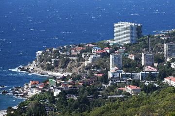 Константинов: Атаками на Крым Зеленский пытается выторговать дополнительное финансирование