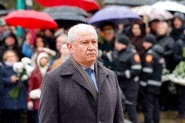 Политолог Мезюхо: отставка премьер-министра Молдавии не говорит о крахе режима Санду