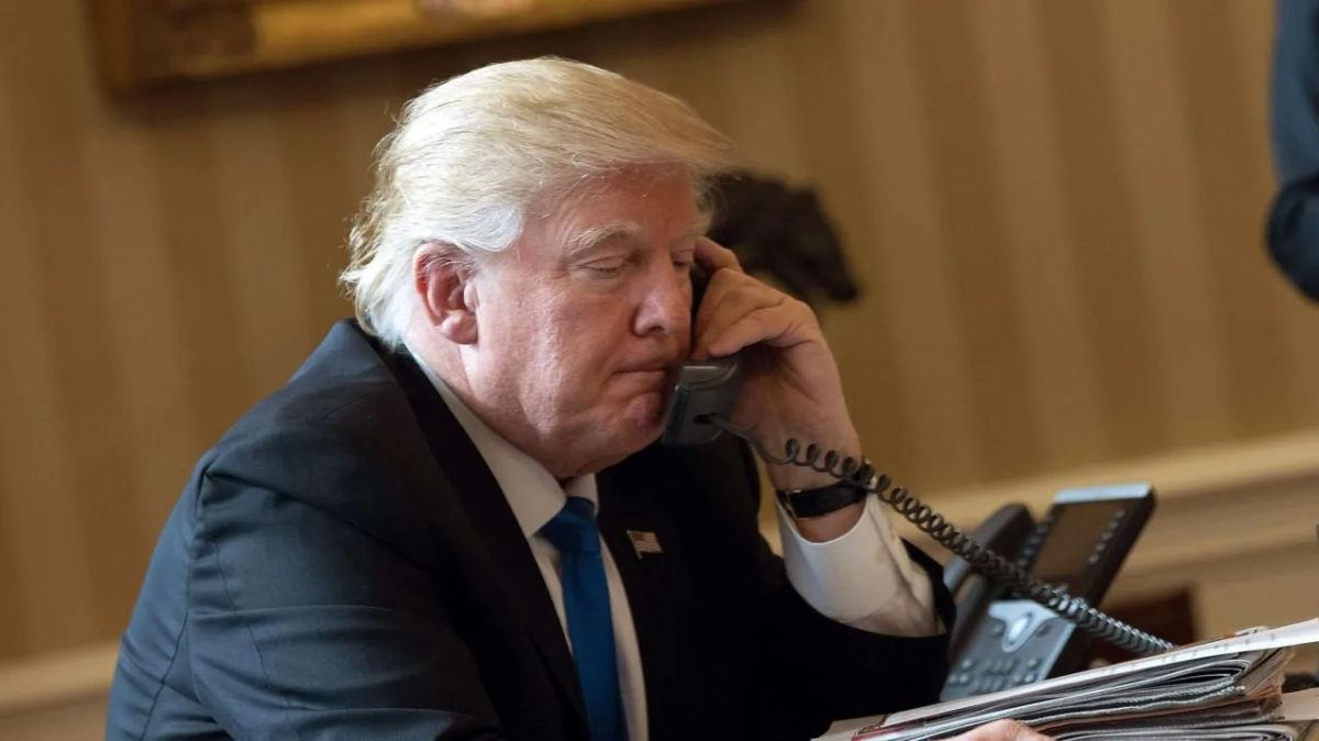 Тем временем Трамп в течении суток по-очереди созвонился с Зеленским и Путиным, где оба Владимира рассказали своему партнеру Дональду о судьбе Константиновки - один что точно ее взял, второй что другой ее точно не взял