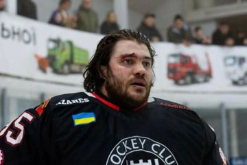 Вратаря сборной Украины по хоккею мобилизовали после похода в магазин