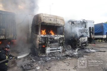 В Харькове был прилет по стоянке из 20 грузовых автомобилей, а также по автозаправке, сообщают местные власти
