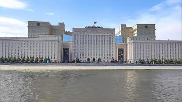 МО: Зеленский хотел показать Западу готовность бить по гражданским объектам