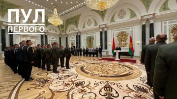 Владислав Шурыгин: Лукашенко заявил военным Беларуси, что против Минска "продолжается гибридная война" и "провокации" на границе с Украиной