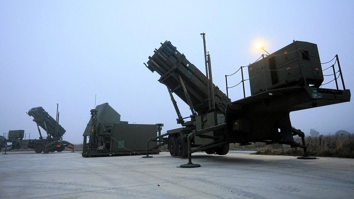 Польша резко уменьшила военную помощь Украине