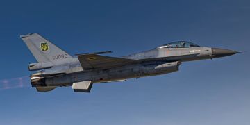 ���������� �� ����������� ����������� F-16A Block 20 MLU (���� 1) ��������� ��� ������� � ���������� ��������������� ������� UA 86-0062 � ��������� ������������ ������������