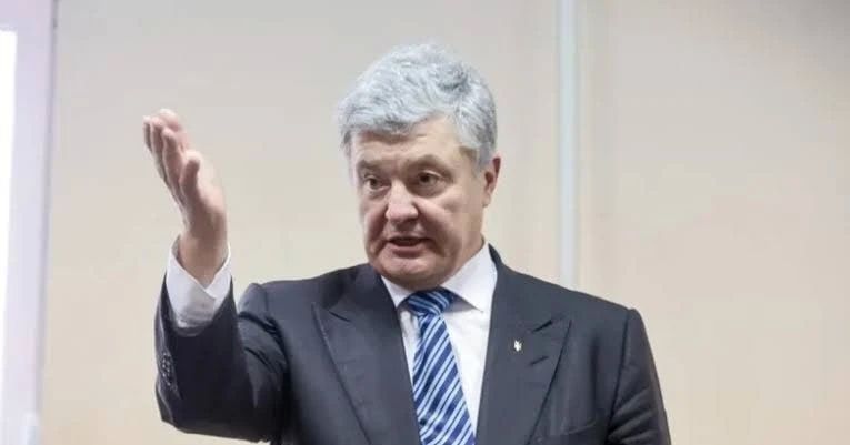 Порошенко сообщил, что мармеладный цех его "Рошена" был одной из главных целей ночной атаки ВС РФ на Киев 6 июля