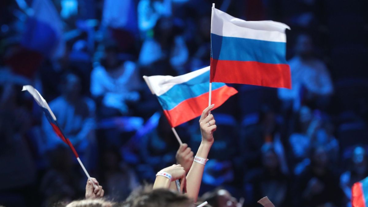 Дух Украины и негодяи рядом: возвращению России в мировой спорт радуемся сильно, но осторожно