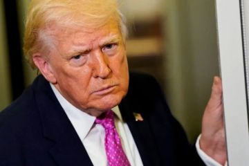 Сегодня запланирован разговор президента США Дональда Трампа и российского лидера Владимира Путина