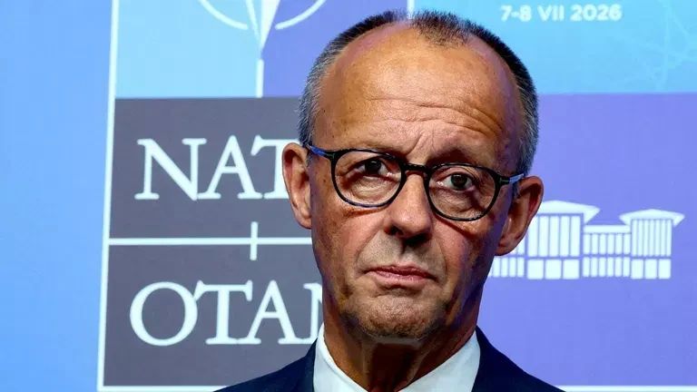 Политик Филиппо призвал перестать помогать Украине после заявления Мерца