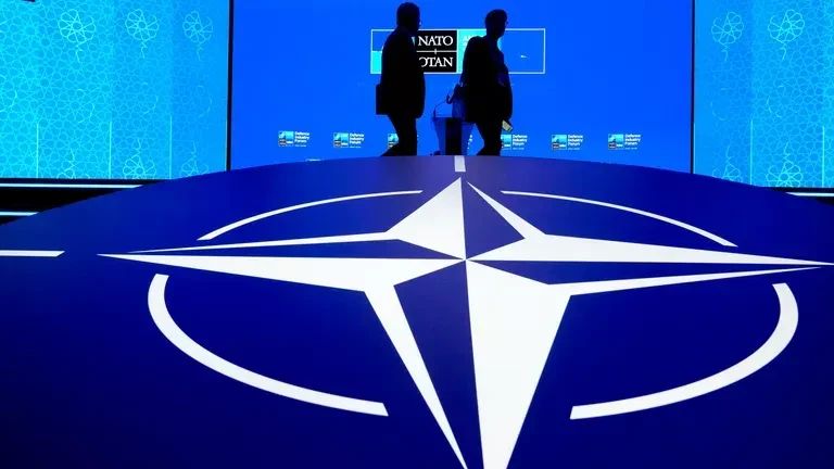 НАТО хочет отказаться от «идеального» оружия в пользу массового