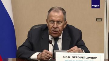 Украина поддерживает антиправительственные силы в ДР Конго, заявил Лавров