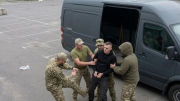 На Украине двух детей отправили в детдом после мобилизации их отца