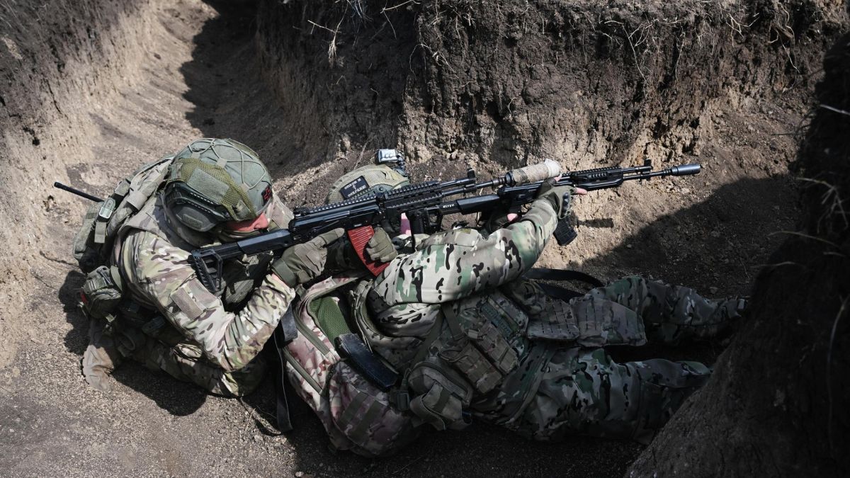 "Полуохваты — это наш главный козырь": военный эксперт о тактике ВС РФ в Константиновке