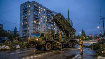 Очень стыдно вышло: Офицер на пальцах показал реальную работу ПВО. Шансов нет - "посмотрите, их не остановить"