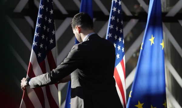 Игра мускулами. Как ЕС пытается втянуть США в прямой конфликт с Россией