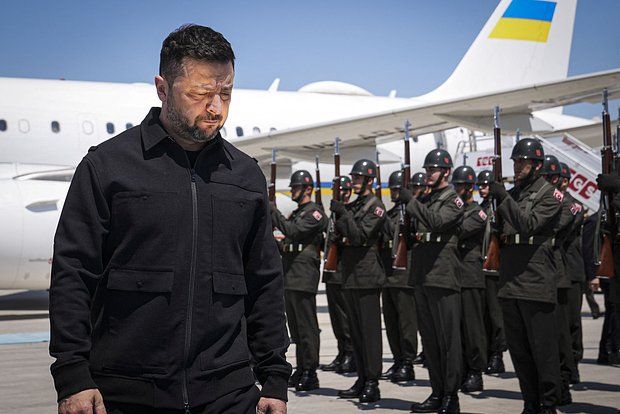 Зеленский: Украина меняет свою политическую стратегию