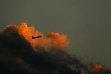 Самолет НАТО Boeing E-3A Sentry заметили над Рижским заливом
