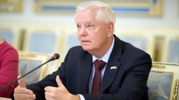 Грэм* пошутил, что не умрет до введения новых санкций против России, пишет Axios