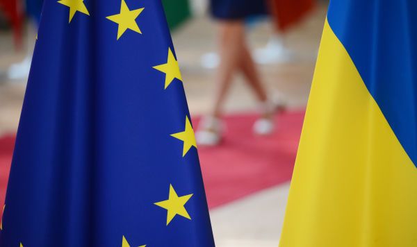 "Дискриминация" или "на вес золота" в другом месте: почему украинцев лишают убежища в ЕС