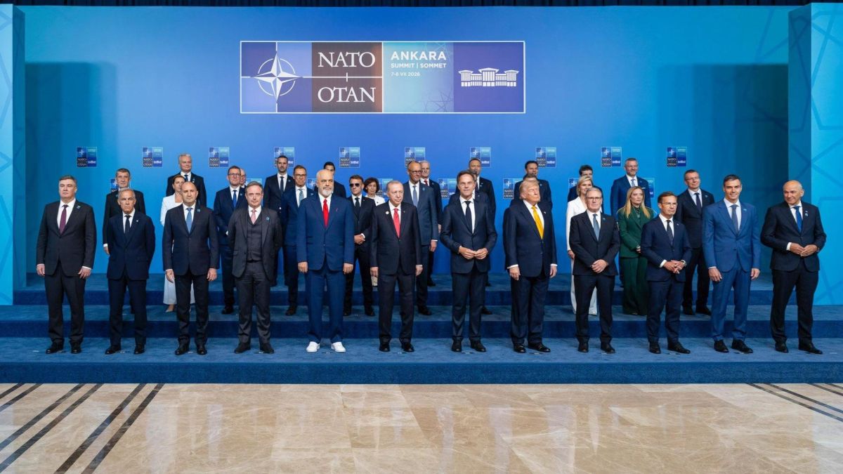 "Раскола в НАТО не произошло": американист об отношениях США и Европы