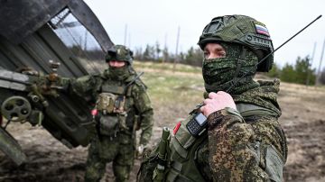 Армия России наступает на Краснолиманском направлении, ВСУ атаковали фуры в Луганске. Новости СВО