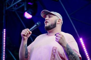 Блогер Стас Васильев заявил, что рэпер Kyivstoner называл украинцев и русских братьями
