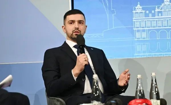 Глава «Укроборонпрома» Сметанин сбежал с поста после взрыва в Вишневом