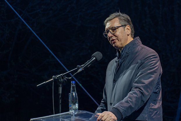 Вучич заявил, что европейские страны серьезно вооружают Украину