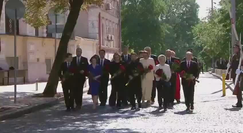 Владислав Шурыгин: Гинеколог приехала в Киев лично засвидетельствовать результаты бойни, которую Запад развязал для увеличения своих доходов