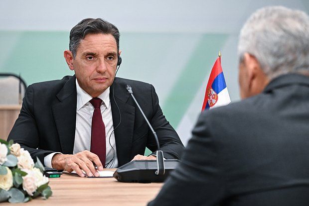 Вулин: Сербия не станет частью антироссийской коалиции ЕС