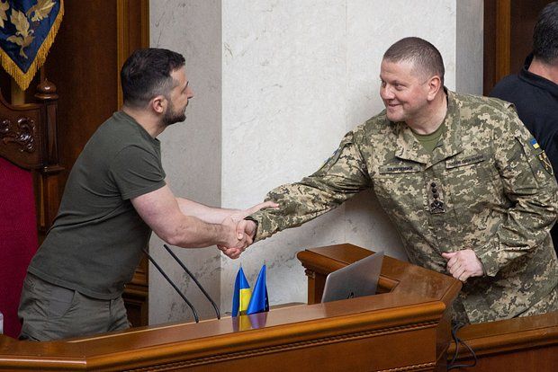 Экс-премьер Азаров: У Зеленского есть интерес в вопросе устранения спонсоров Залужного