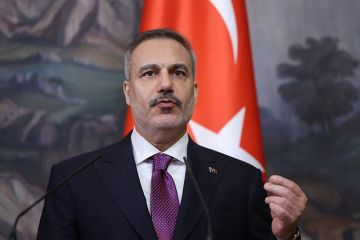 Глава МИД Фидан: Турция поддерживает суверенитет Украины