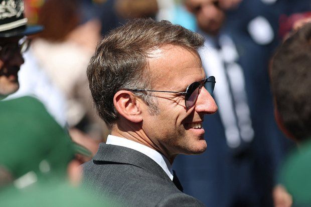 AT: Сделка Франции и Украины стала пиар-ходом для Макрона