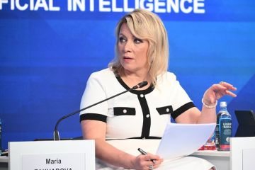 Захарова заявила, что Россия не откажется от реальных предложений США по Украине