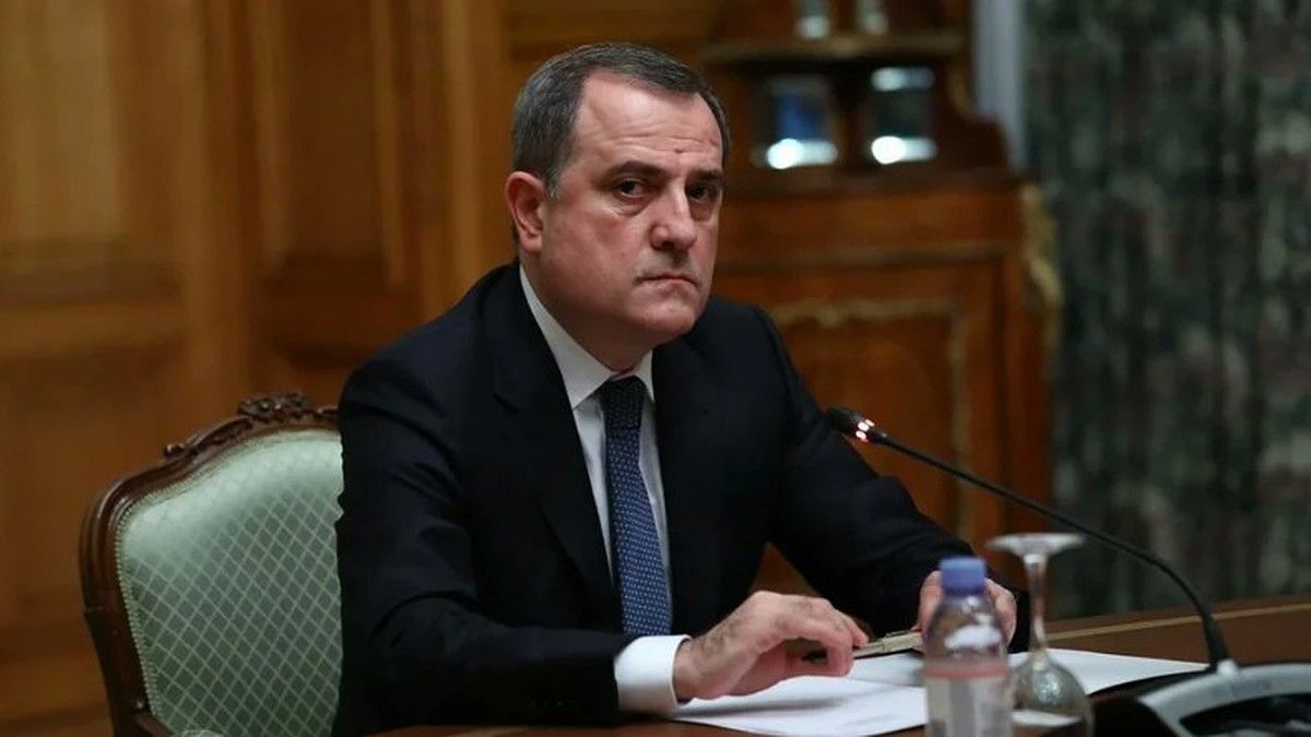 Глава МИД Байрамов: Баку выступает за мирное урегулирование конфликта на Украине
