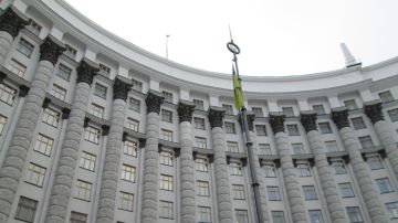 Кабмин Украины уволил руководителя Аппарата премьера и утвердил новых министров