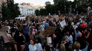 Украину лихорадит из-за решения Зеленского: протесты из-за отставки Федорова растут как снежный ком