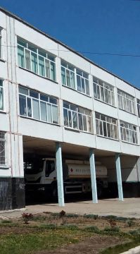 На Украине бензовозы стали прятать под зданиями школ