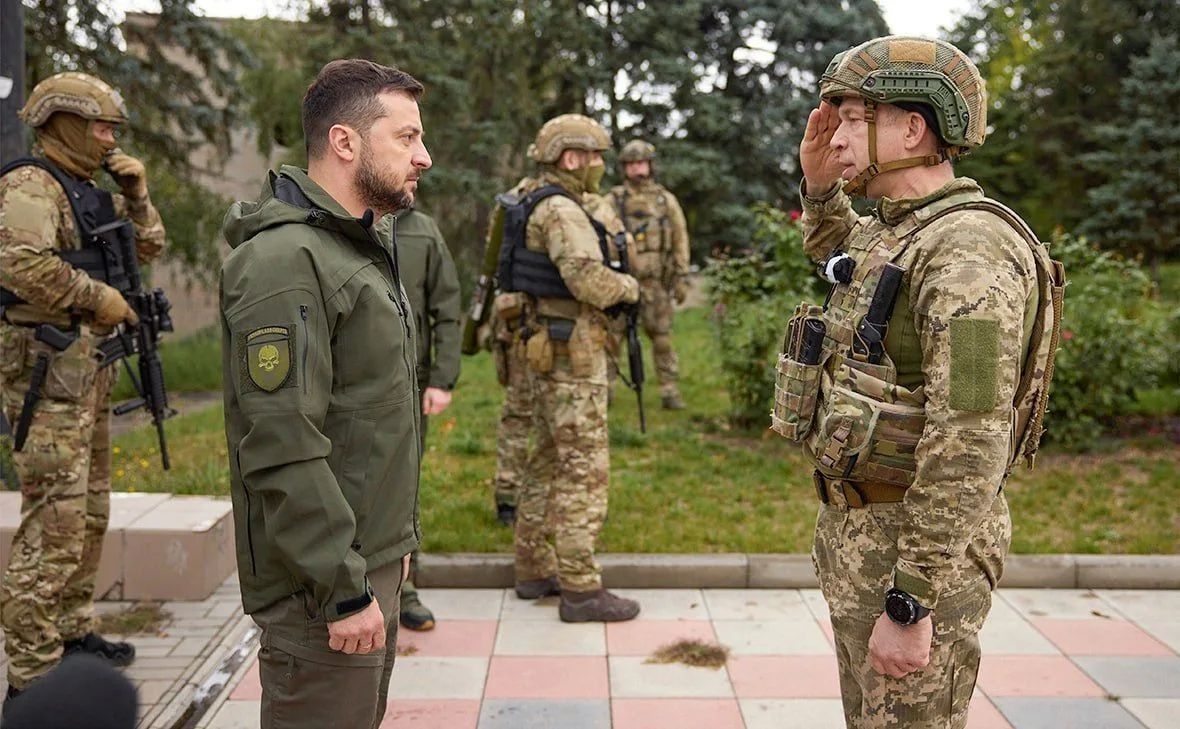 Анатолий Кузичев: Зеленский рассматривает увольнение Сырского