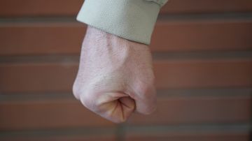 В Польше избили подростка в автобусе за украинскую речь