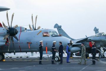 Авианосная группа Франции участвовала в разведке ситуации на Украине