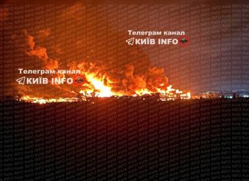 Пожар в Киеве после ракетного удара