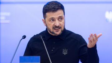 Зеленский меняет состав правительства из-за страха госпереворота – Филиппо